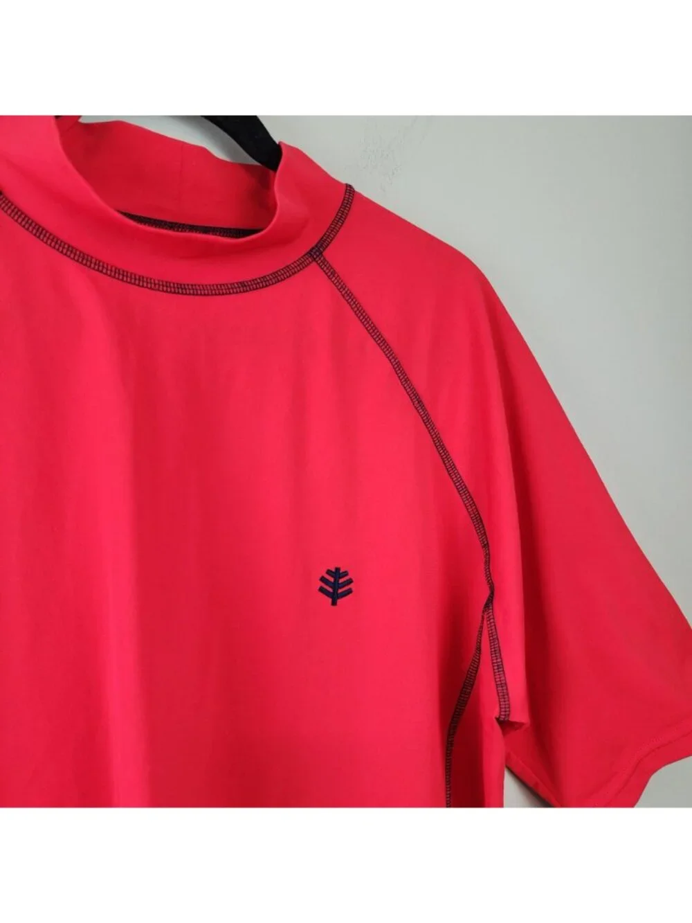Coolibar sz L men short sleeve rush guard red contrast stitching UPF 50+